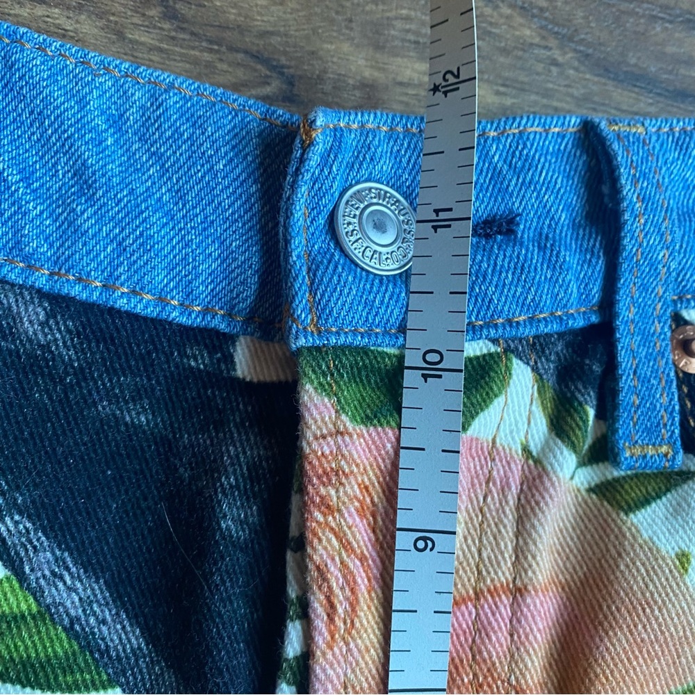 Levi's Farm Rio RARE Blue Animal Print Jean Ribcage Shorts - Picture 12 of 13